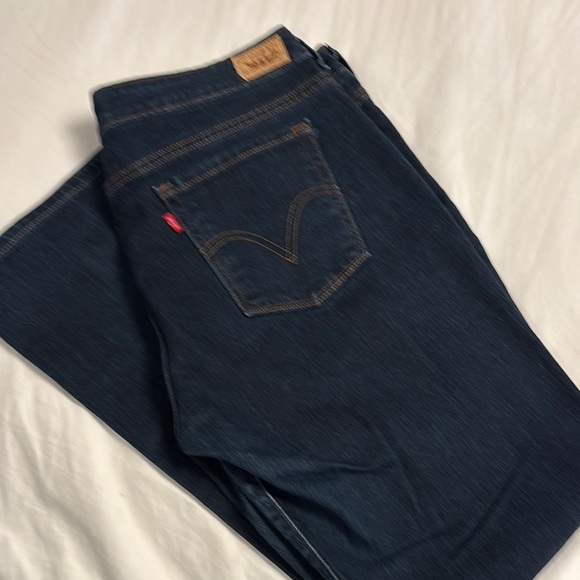 Levi's Women's Dark Blue Boot Cut Jeans - Picture 1 of 1